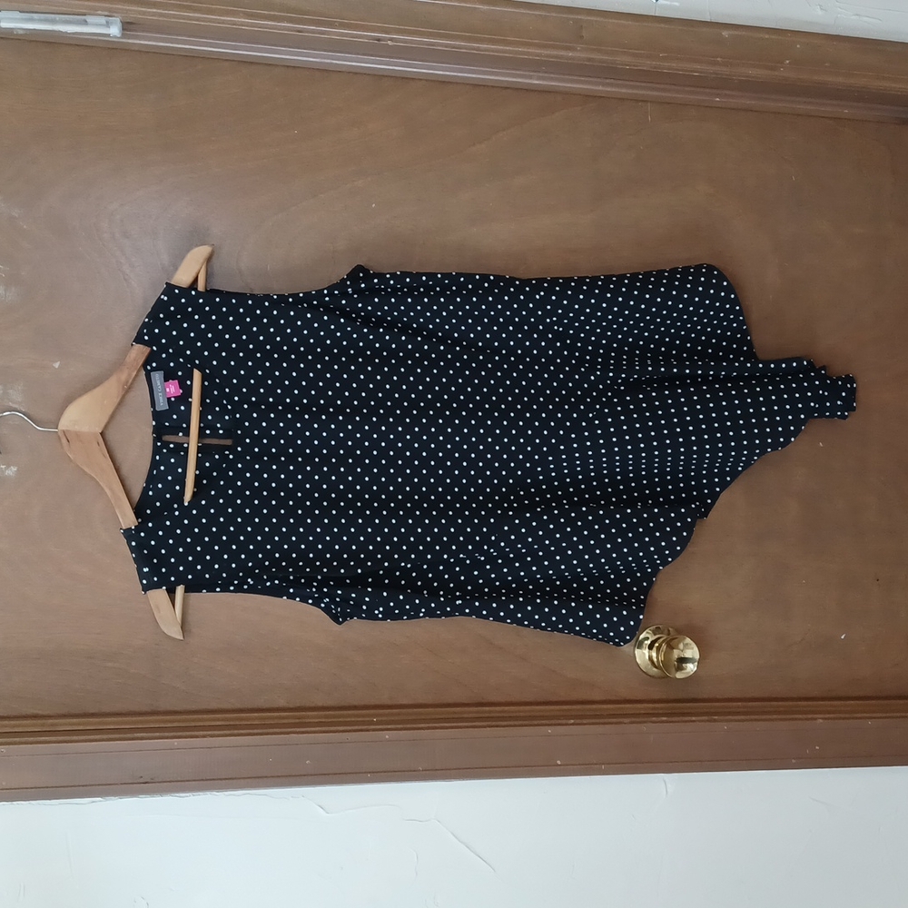Vince Camuto M sleeveless blouse